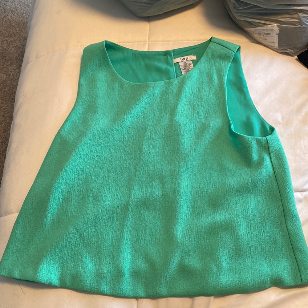 Bar III - Mint green crop blouse